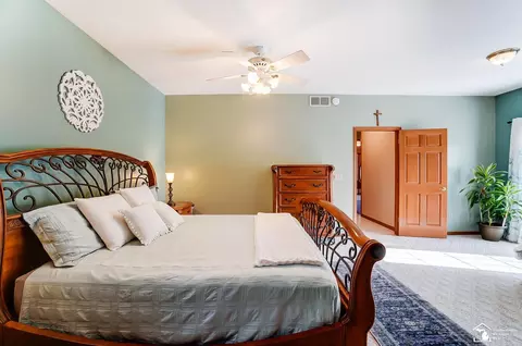 Bedroom - 4101 E Dunbar, Monroe, MI 48161 photo 5 of 9