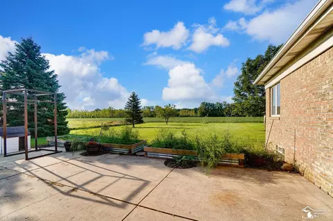 Exterior - 4101 E Dunbar, Monroe, MI 48161 photo 8 of 12