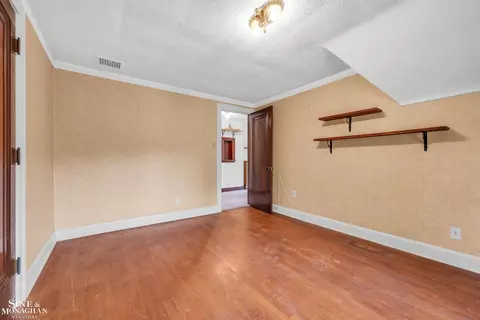 Bedroom - 1363 Yorkshire, Grosse Pointe Park, MI 48230 photo 12 of 13