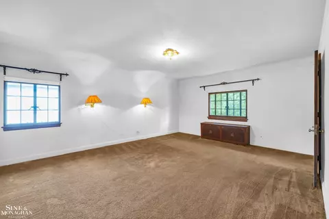 Bedroom - 1363 Yorkshire, Grosse Pointe Park, MI 48230 photo 1 of 13