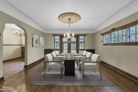 Dining - 1363 Yorkshire, Grosse Pointe Park, MI 48230 photo 1 of 2