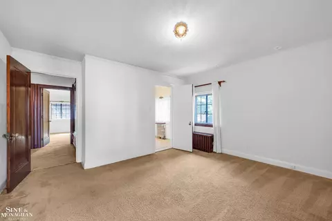 Bedroom - 1363 Yorkshire, Grosse Pointe Park, MI 48230 photo 10 of 13