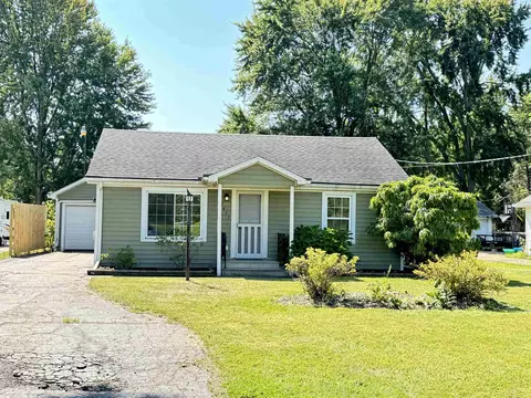 7455 Swan Crk, Saginaw, MI 48609