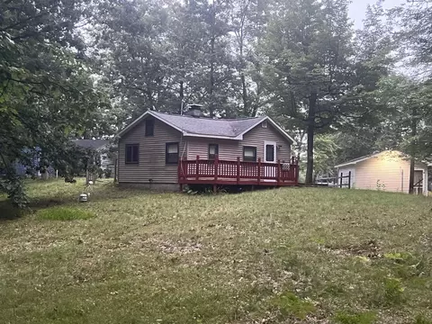 762 772 Norway, Lake, MI 48632