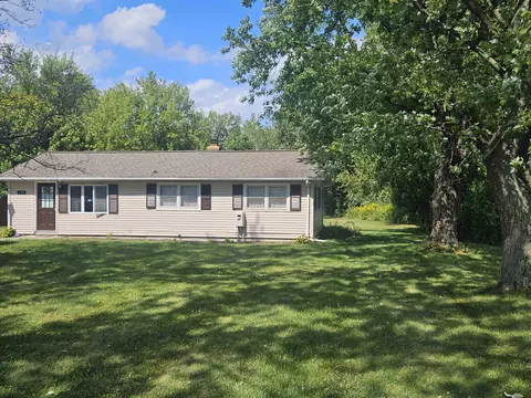 1700 W W Rdg, Bay City, MI 48708