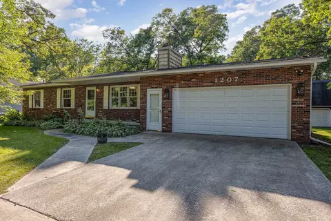 1207 Harding, Essexville, MI 48732