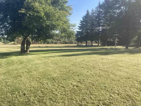 Exterior - 3811 Buzzell, Gladwin, MI 48624 photo 31 of 35