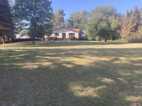 Exterior - 3811 Buzzell, Gladwin, MI 48624 photo 3 of 35