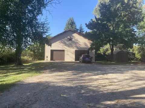 Exterior - 3811 Buzzell, Gladwin, MI 48624 photo 7 of 35