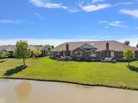 23615 Foxboro, Macomb, MI 48042 photo 37