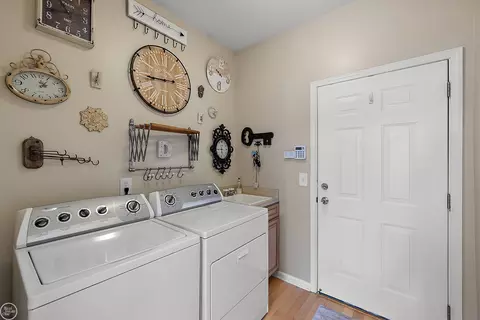 23615 Foxboro, Macomb, MI 48042 photo 25
