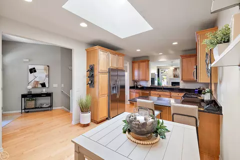 23615 Foxboro, Macomb, MI 48042 photo 5