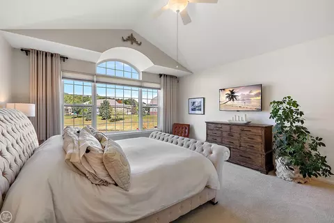 23615 Foxboro, Macomb, MI 48042 photo 20