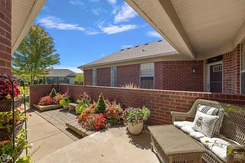 23615 Foxboro, Macomb, MI 48042 photo 44