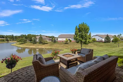 23615 Foxboro, Macomb, MI 48042 photo 35