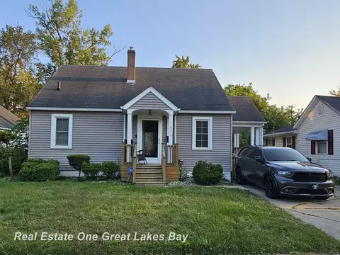 2312 Phoenix, Saginaw, MI 48601