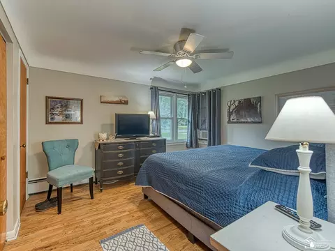 Bedroom - 4060 Bluebush Rd, Monroe, MI 48162 photo 1 of 5