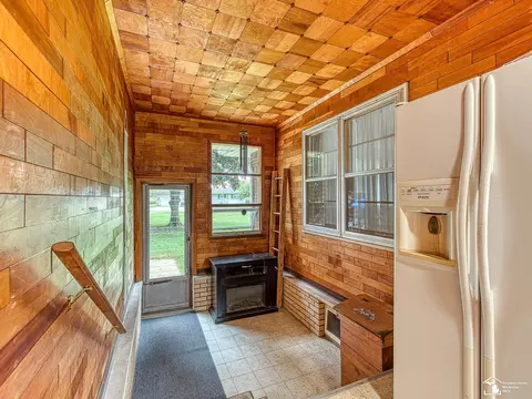 Exterior - 4060 Bluebush Rd, Monroe, MI 48162 photo 2 of 13