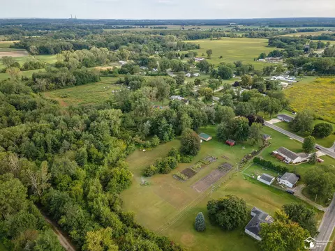 View/Area - 4060 Bluebush Rd, Monroe, MI 48162 photo 7 of 10