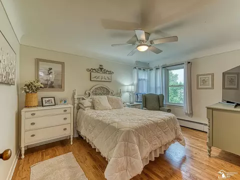 Bedroom - 4060 Bluebush Rd, Monroe, MI 48162 photo 4 of 5