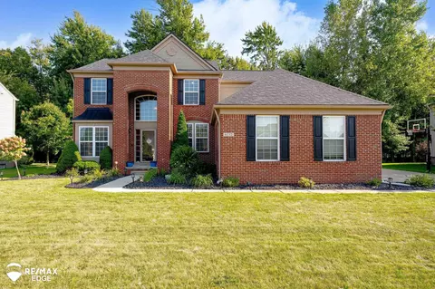 6232 Opal, Grand Blanc, MI 48439