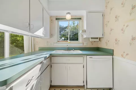 29172 Eiffel, Warren, MI 48088 photo 11