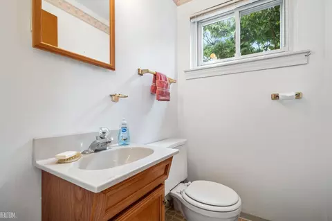 29172 Eiffel, Warren, MI 48088 photo 13