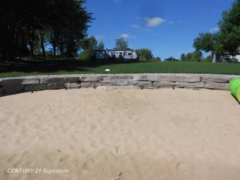 2119 Heather, Gladwin, MI 48624 photo 6