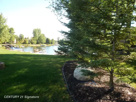 2119 Heather, Gladwin, MI 48624 photo 7