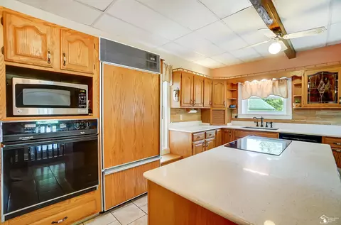 Kitchen - 534 Monroe, Carleton, MI 48117 photo 1 of 5