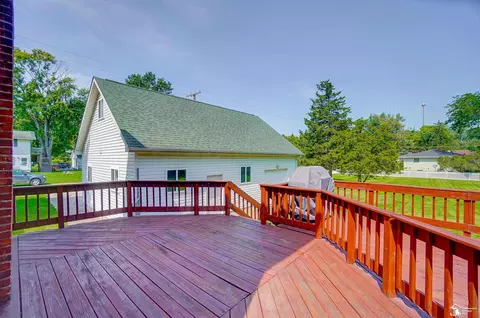 Exterior - 534 Monroe, Carleton, MI 48117 photo 8 of 17
