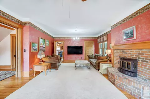 Living - 534 Monroe, Carleton, MI 48117 photo 4 of 4