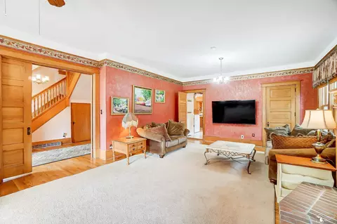 Living - 534 Monroe, Carleton, MI 48117 photo 2 of 4