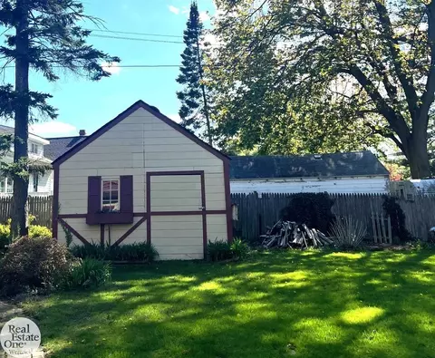 Exterior - 307 Colonial, Algonac, MI 48001 photo 4 of 7