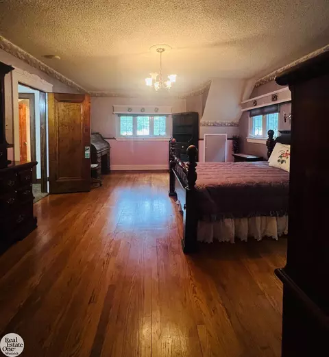Bedroom - 307 Colonial, Algonac, MI 48001 photo 5 of 13
