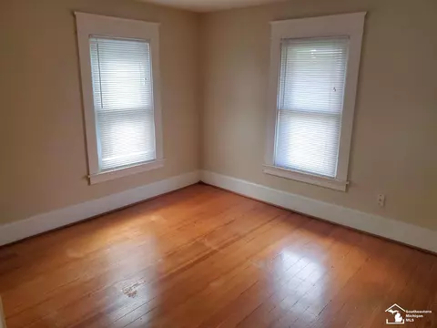 719 Custer, Monroe, MI 48161 photo 17