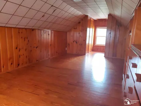 719 Custer, Monroe, MI 48161 photo 20