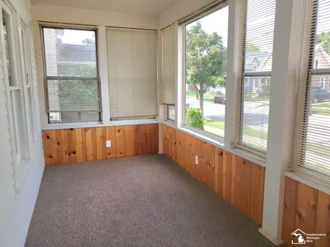 719 Custer, Monroe, MI 48161 photo 7