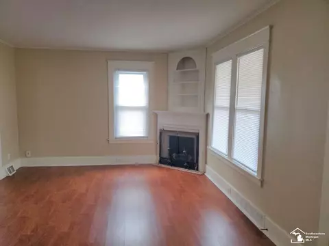719 Custer, Monroe, MI 48161 photo 8