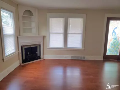 719 Custer, Monroe, MI 48161 photo 10