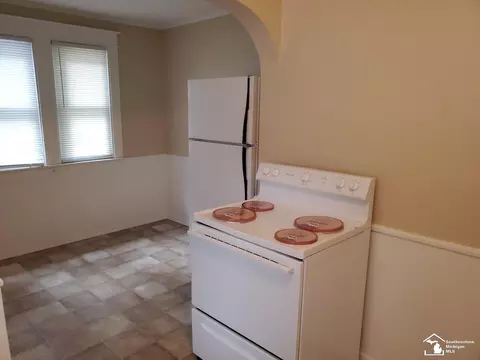 719 Custer, Monroe, MI 48161 photo 13