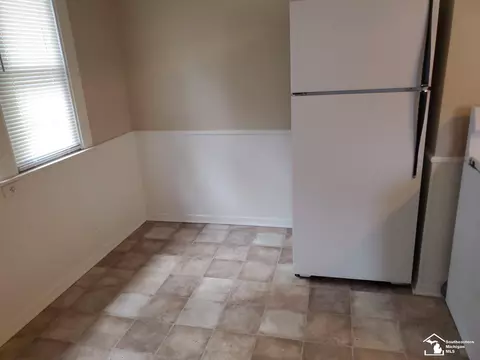 719 Custer, Monroe, MI 48161 photo 15