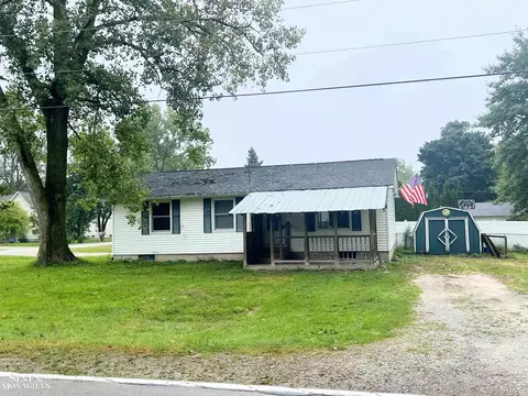 1533 Pug, Saint Clair, MI 48079