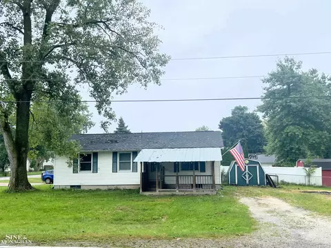Exterior - 1533 Pug, Saint Clair, MI 48079 photo 5 of 6