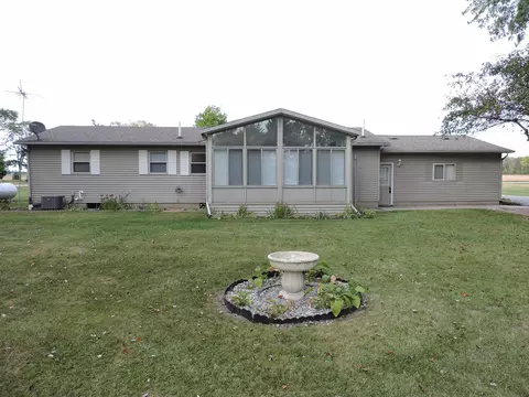 Exterior - 1504 E Newberg, Pinconning, MI 48650 photo 2 of 16