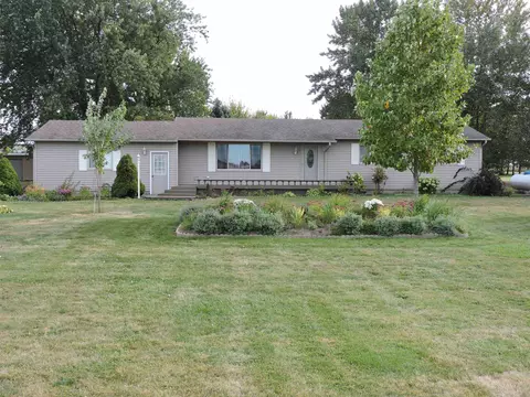 Exterior - 1504 E Newberg, Pinconning, MI 48650 photo 10 of 16