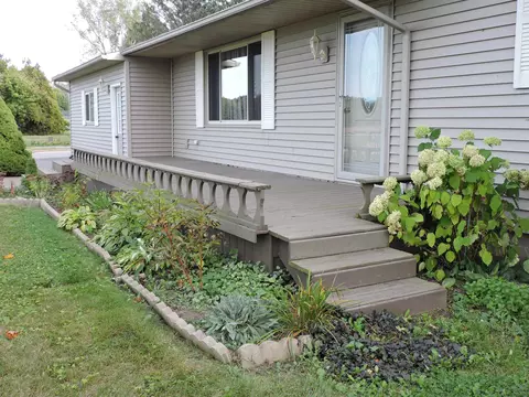 Exterior - 1504 E Newberg, Pinconning, MI 48650 photo 4 of 16