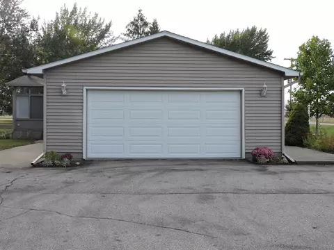 Exterior - 1504 E Newberg, Pinconning, MI 48650 photo 1 of 16