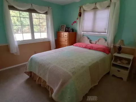 Bedroom - 2015 S S Hvn, Gladwin, MI 48624 photo 2 of 5