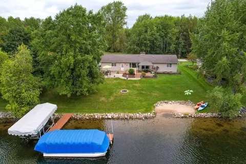 Exterior - 2015 S S Hvn, Gladwin, MI 48624 photo 3 of 27